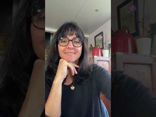 Témoignage vidéo d'une élève de la formation naturopathe (1/9)