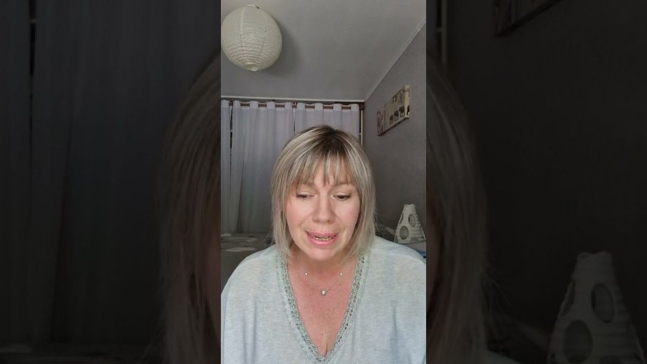 Témoignage vidéo d'une élève de la formation naturopathe (6/9)